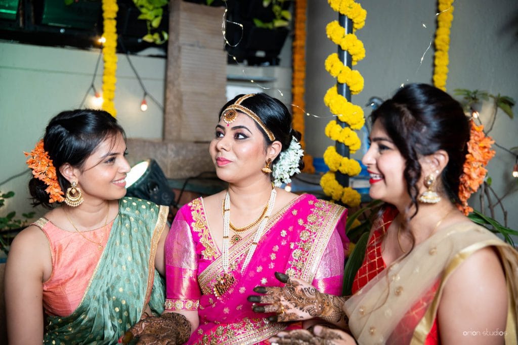 mehendi function sisters